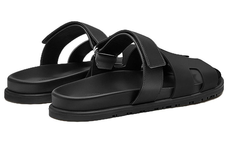 Shop 愛馬仕 小牛皮科技涼鞋 黑色