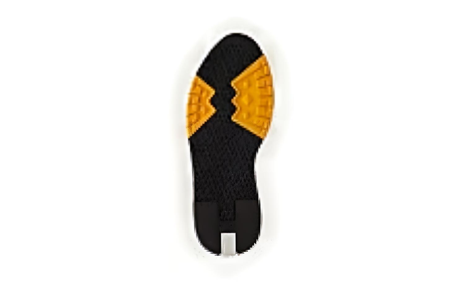 Purchase HERMES Trail Low 'Black' H211880Z-H02