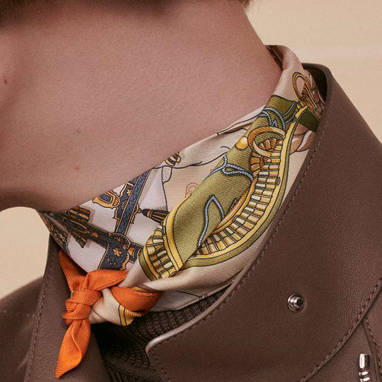 HERMES Twilly Silk Scarf Unisex Couple Design Beige/Orange/Yellow Floral Print H061364S 05 圖 4