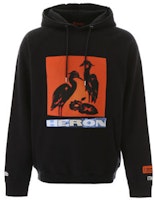 HERON PRESTON Black Hoodie with Raglan Sleeves and Heron Tape Graphic. HMBB001F198080030488 HERON PRESTON Black Hoodie with Raglan Sleeves and Heron Tape Graphic. HMBB001F198080030488