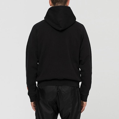 赫伦普雷斯顿黑色连帽衫,采用插肩袖设计,饰有苍鹭图案织带。 HMBB001F198080030488 Purchase 赫伦普雷斯顿黑色连帽衫,采用插肩袖设计,饰有苍鹭图案织带。 HMBB001F198080030488