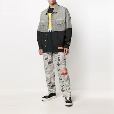 Chaqueta Denim Patchwork de Moda HERON PRESTON Gris/Negra. HMYE009R21DEN0016000 Shop Chaqueta Denim Patchwork de Moda HERON PRESTON Gris/Negra. HMYE009R21DEN0016000