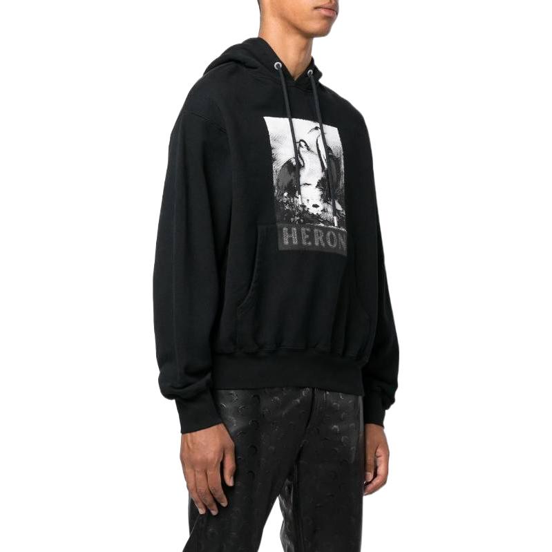 Purchase 헤론 프레스톤 FW22 블랙 로고 프린트 드로우스트링 후디. HMBB024F22JER0121010
