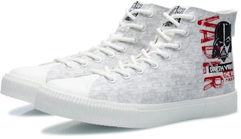 李宁高帮休闲鞋 x 星球大战 '奶油白黑色' AGCR283-1 Lookbook 李宁高帮休闲鞋 x 星球大战 '奶油白黑色' AGCR283-1