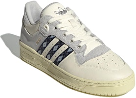 柴田ひかり×アディダス Rivalry Low 86 オフホワイト IE7337 Lookbook 柴田ひかり×アディダス Rivalry Low 86 オフホワイト IE7337