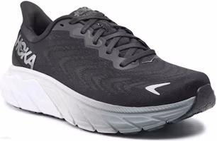 Shop HOKA ONE ONE Arahi 6 低幫 跑步鞋 男款 黑色