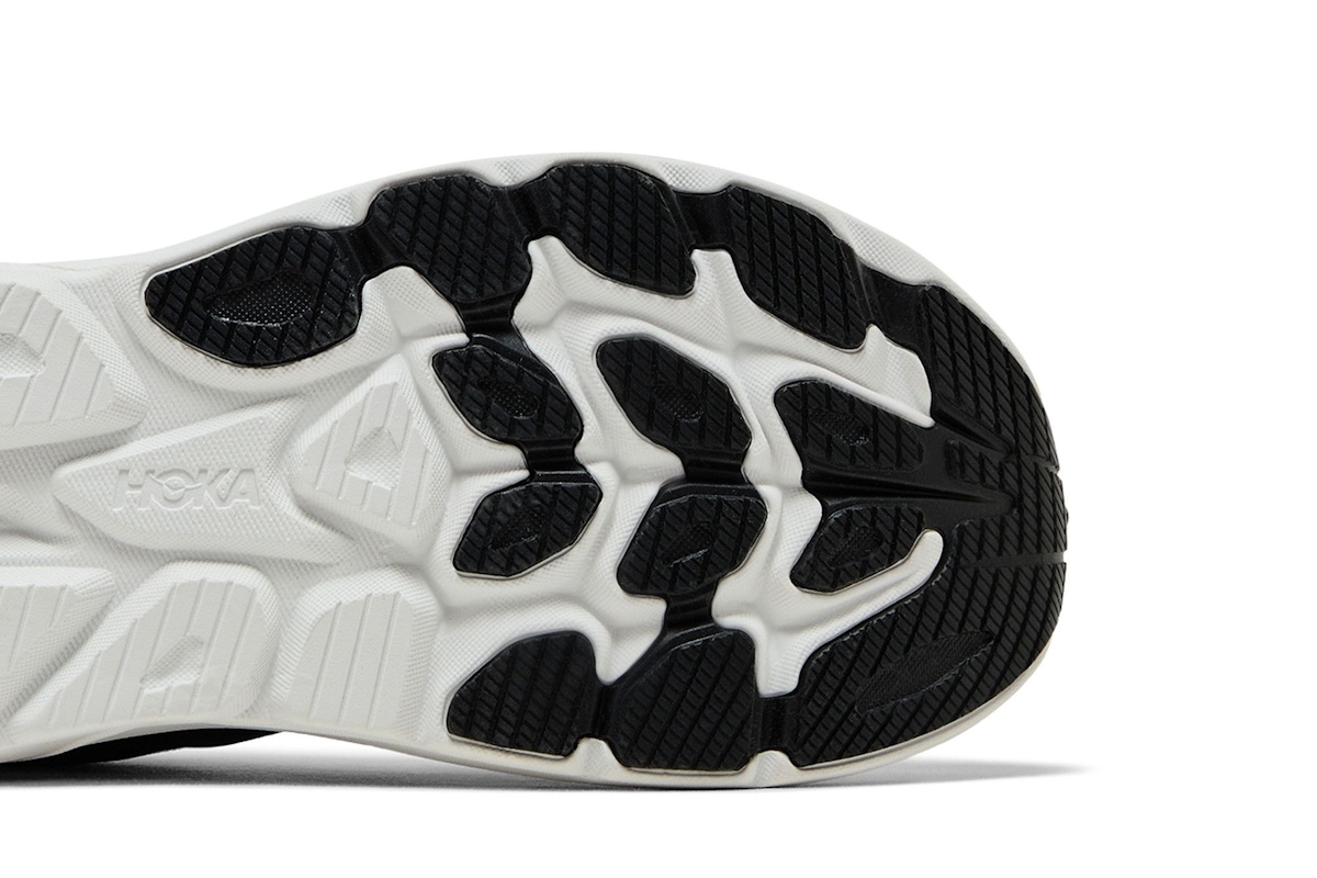 HOKA Clifton 10 'Black White'