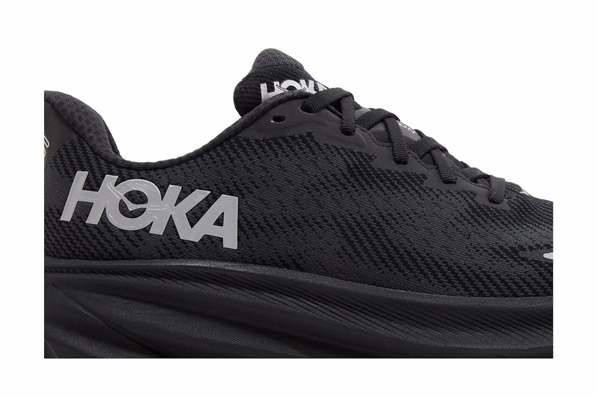 HOKA Clifton 9 GORE-TEX 'Triple Black'
