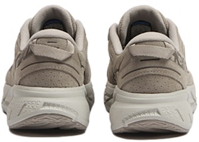 HOKA ONE ONE Clifton L 麂皮 克利夫頓 減震公路跑步鞋 男女同款 棕色 Shop HOKA ONE ONE Clifton L 麂皮 克利夫頓 減震公路跑步鞋 男女同款 棕色