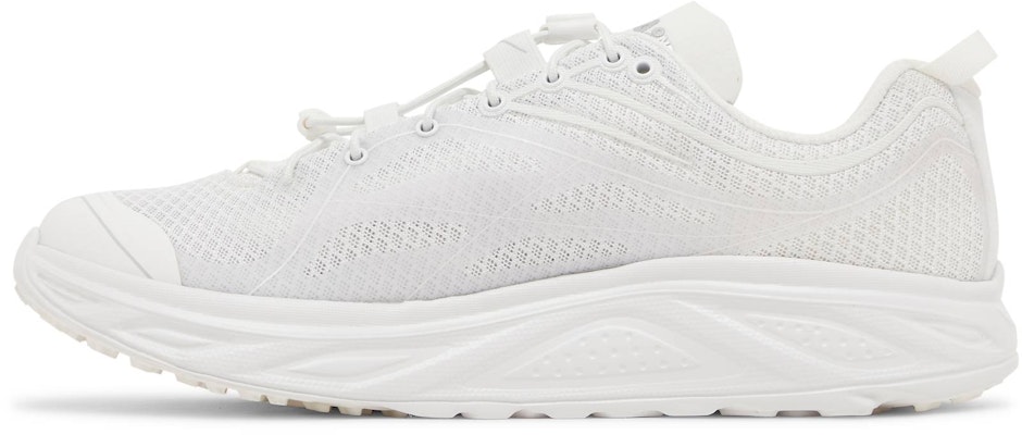 HOKA ONE ONE 耐磨透氣 低筒 跑步鞋 男女款 白色 Lookbook HOKA ONE ONE 耐磨透氣 低筒 跑步鞋 男女款 白色