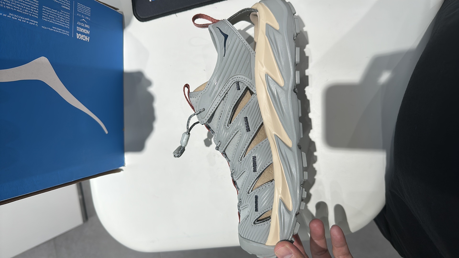 HOKA One One 'River Tracing' 1123112