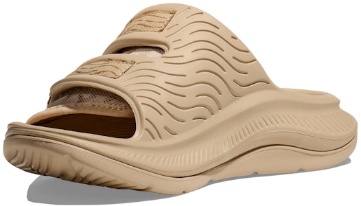 HOKA Ora Luxe 'Shifting Sand' - Sandalias Deportivas Elegantes Color Arena 1134150-SSDD Lookbook HOKA Ora Luxe 'Shifting Sand' - Sandalias Deportivas Elegantes Color Arena 1134150-SSDD