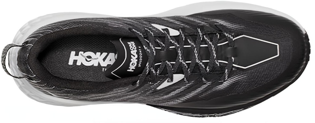 HOKA Speedgoat 4 '黑白'跑鞋 1106525-BWHT Lookbook HOKA Speedgoat 4 '黑白'跑鞋 1106525-BWHT