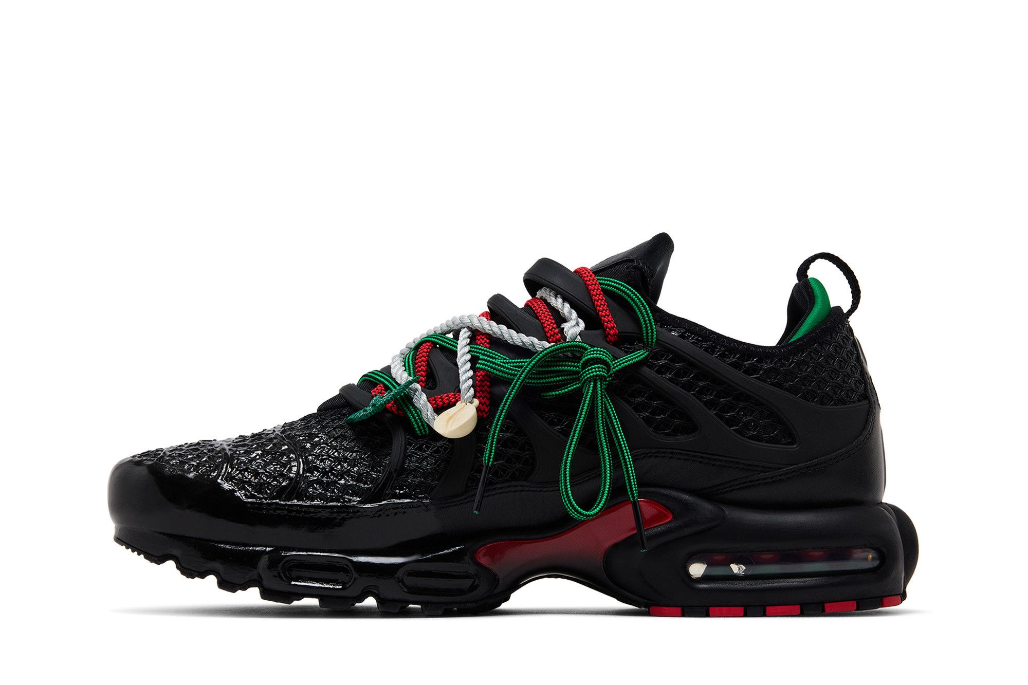 Lookbook Homecoming x Nike Air Max Plus ''Hitam Merah Universitas Hijau Court'' IM4960-001