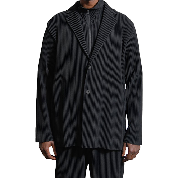 Shop Homme Plissé Issey Miyake 素面褶皺單排扣西裝外套 海軍藍 男士服飾 HP55-JD201-75