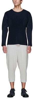 三宅一生Homme Plissé SS21灰色褶皱九分裤休闲长裤。 HP55JF153-11 Lookbook 三宅一生Homme Plissé SS21灰色褶皱九分裤休闲长裤。 HP55JF153-11