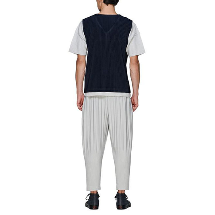 Shop Homme Plissé Issey Miyake SS22 灰色百褶寬鬆錐形休閒長褲 男款 HP55JF151-11