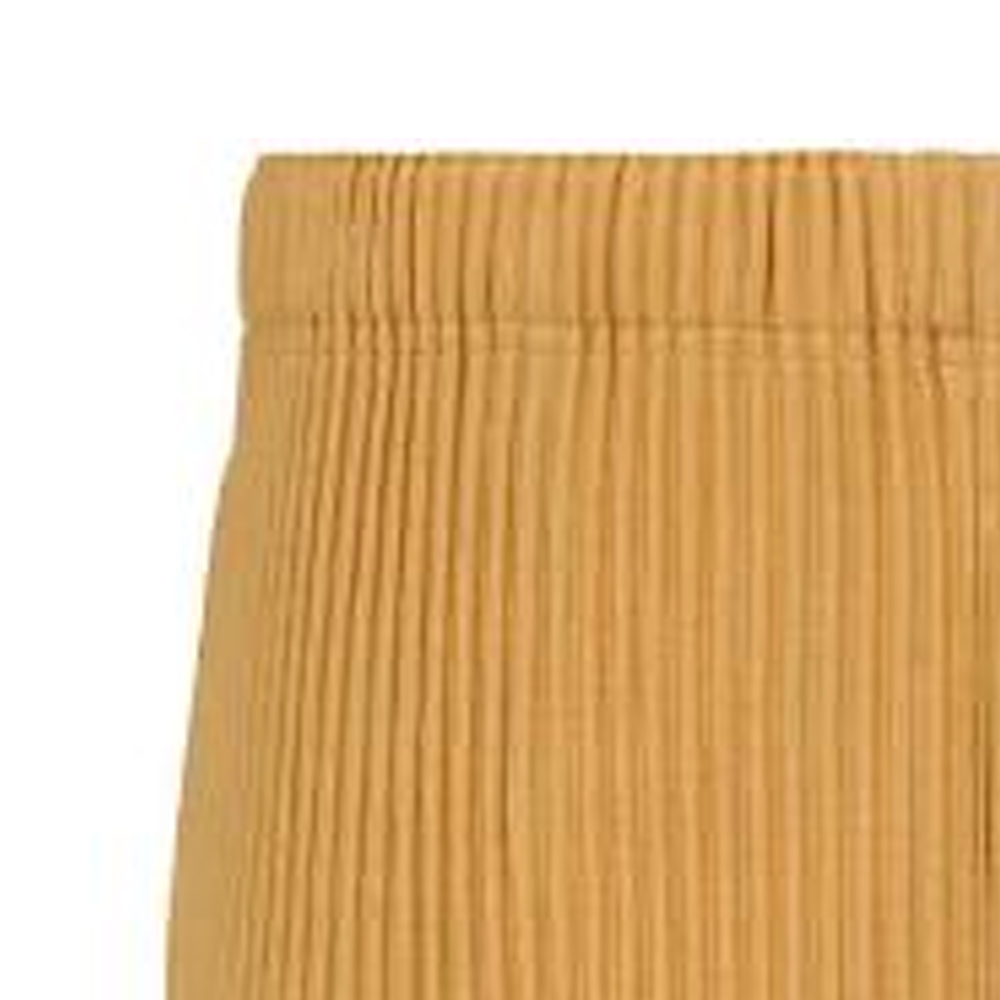 Purchase Homme Plissé Issey Miyake SS23 黃色百褶高腰短褲 休閒風格。 HP31JF129-53