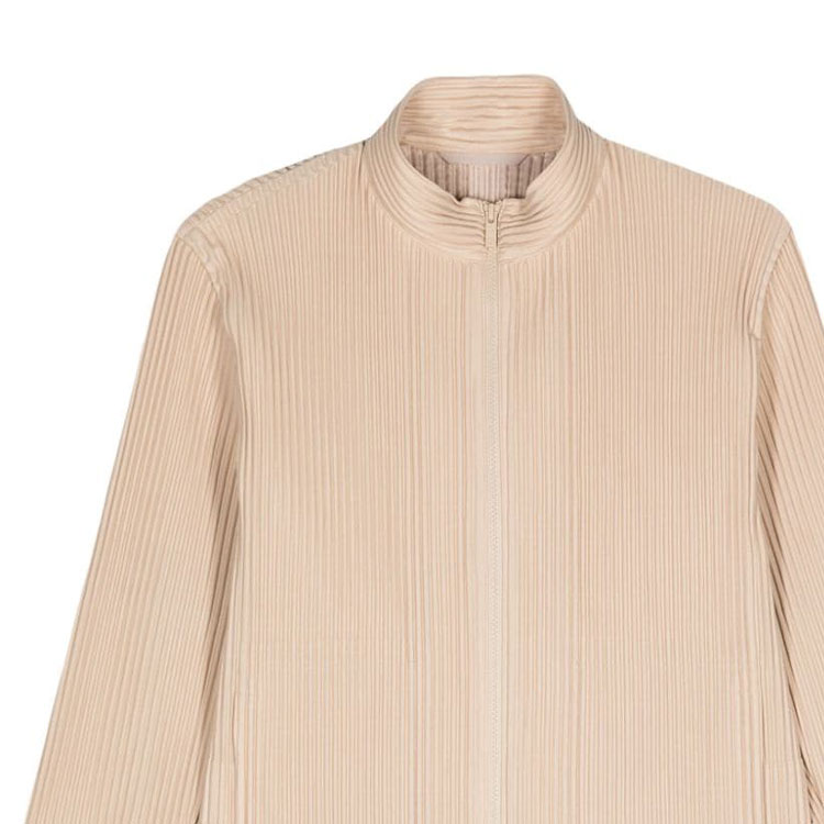 Shop 옴므 플리세 이세이 미야케 SS24 베이지 플리츠 집업 봄버 재킷. HP46JC170-45