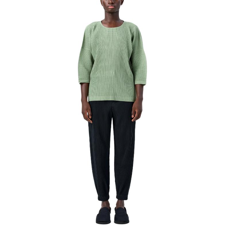 Shop Homme Plissé Issey Miyake SS24 綠色純色3/4袖男士套頭T恤 HP46JK191-62