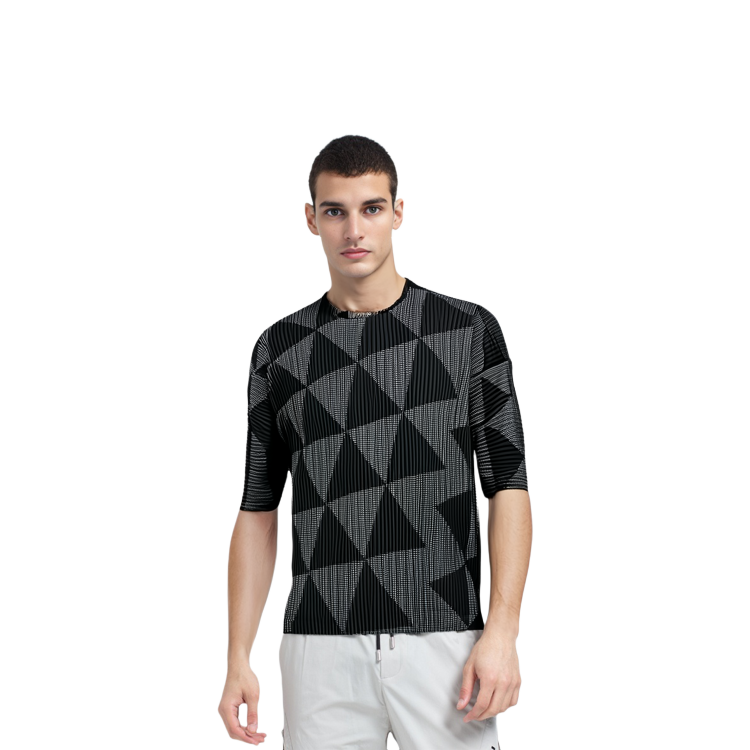 Lookbook 옴므 플리세 이세이 미야케 트라이앵글 메쉬 반팔 크루넥 티셔츠 HP33JK351-12