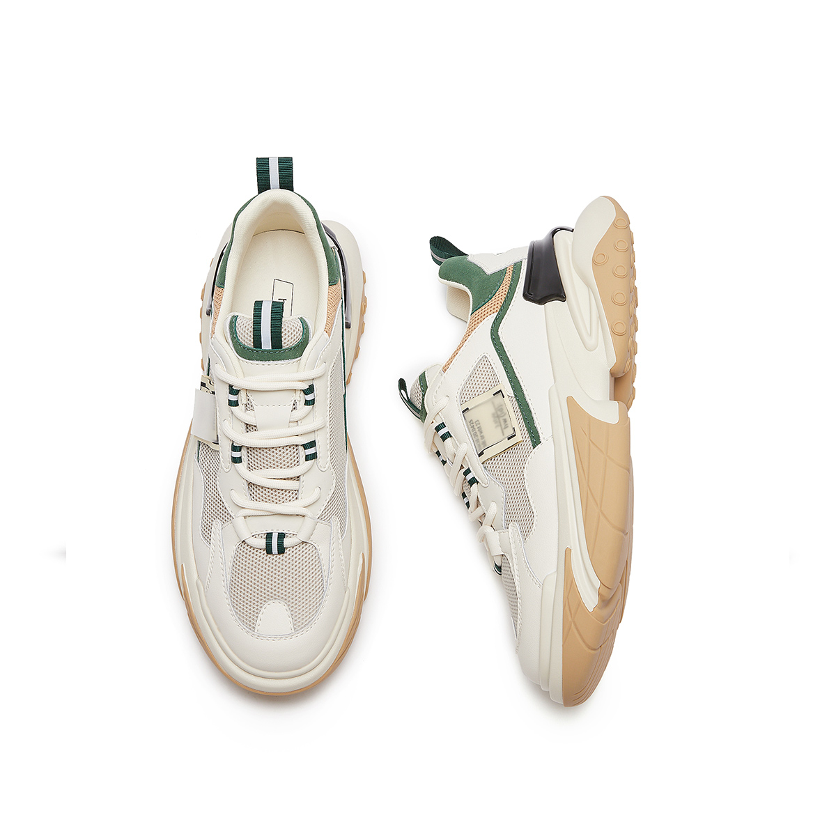 Shop Hotwind Sepatu Kain Low-Top Unisex 'Fashion Versatile Dad Shoe' H42M3119