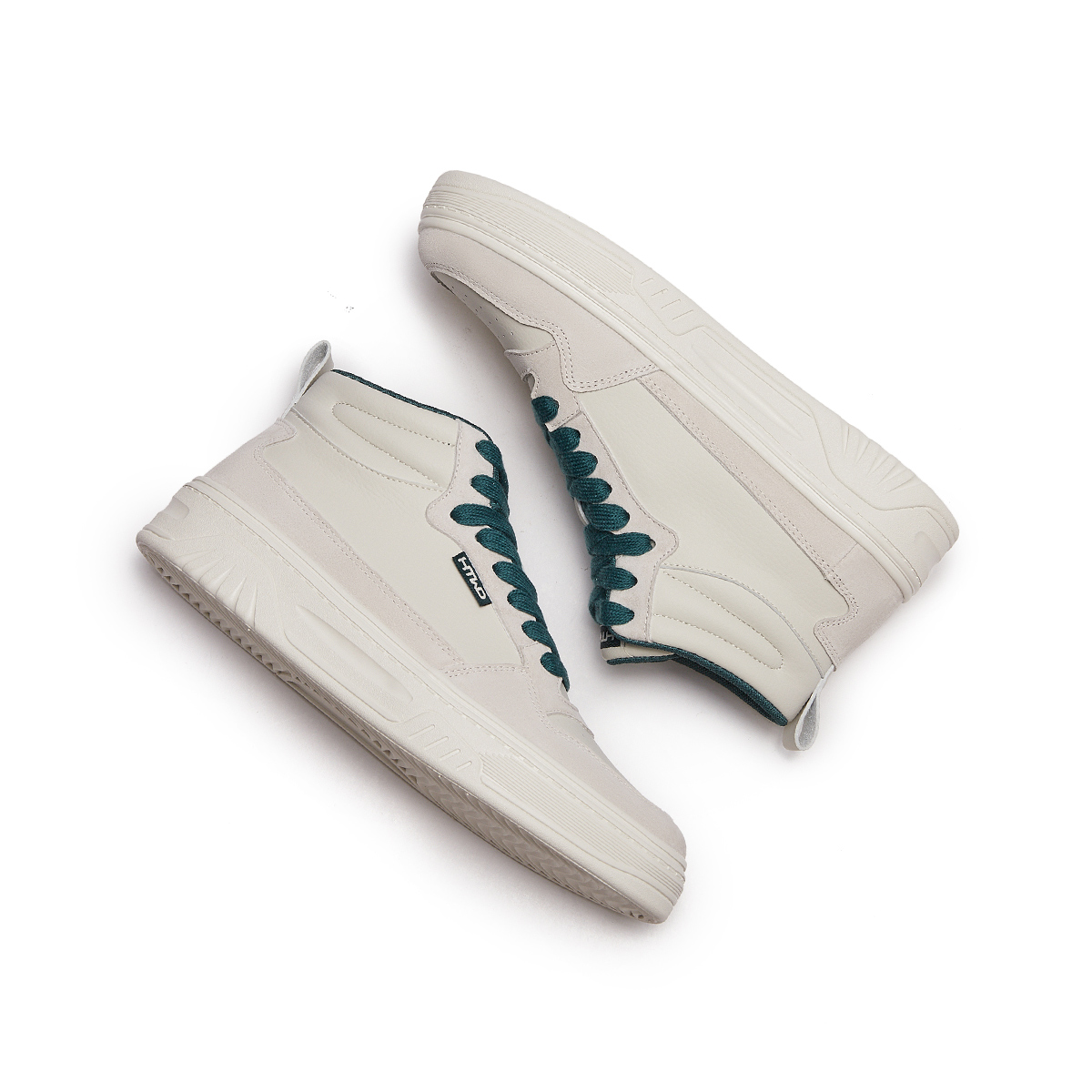 Shop Hotwind High-Top Sneakers Kulit ''Selesa Tapak Tebal'' H92M3408