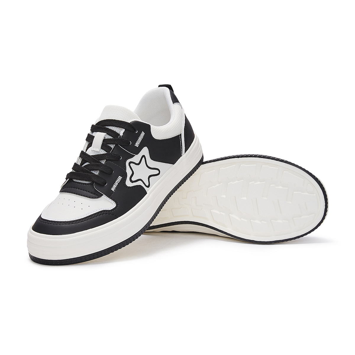 Shop Hotwind Low-Top Sneakers 'Fabric Patchwork' H14M3700