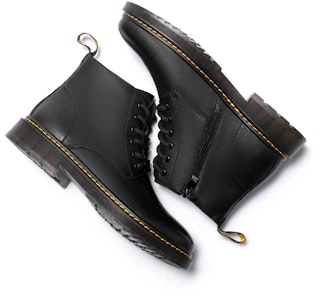 Hotwind 馬汀靴 '黑色真皮舒適' H95M3812 Shop Hotwind 馬汀靴 '黑色真皮舒適' H95M3812