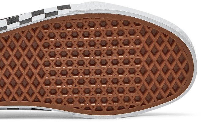 House of Terror x Vans Old Skool 'The Exorcist' Sepatu Kolaborasi Film Seram VN0A4U3BBOO Purchase House of Terror x Vans Old Skool 'The Exorcist' Sepatu Kolaborasi Film Seram VN0A4U3BBOO