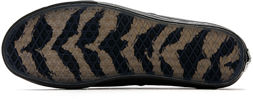 Hua Tunan x Vans Authentic Tahun Harimau 'Hitam' VN000QERBLK Details for Hua Tunan x Vans Authentic Tahun Harimau 'Hitam' VN000QERBLK