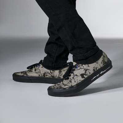 Hua Tunan x Vans Authentic Tahun Harimau 'Hitam' VN000QERBLK 1