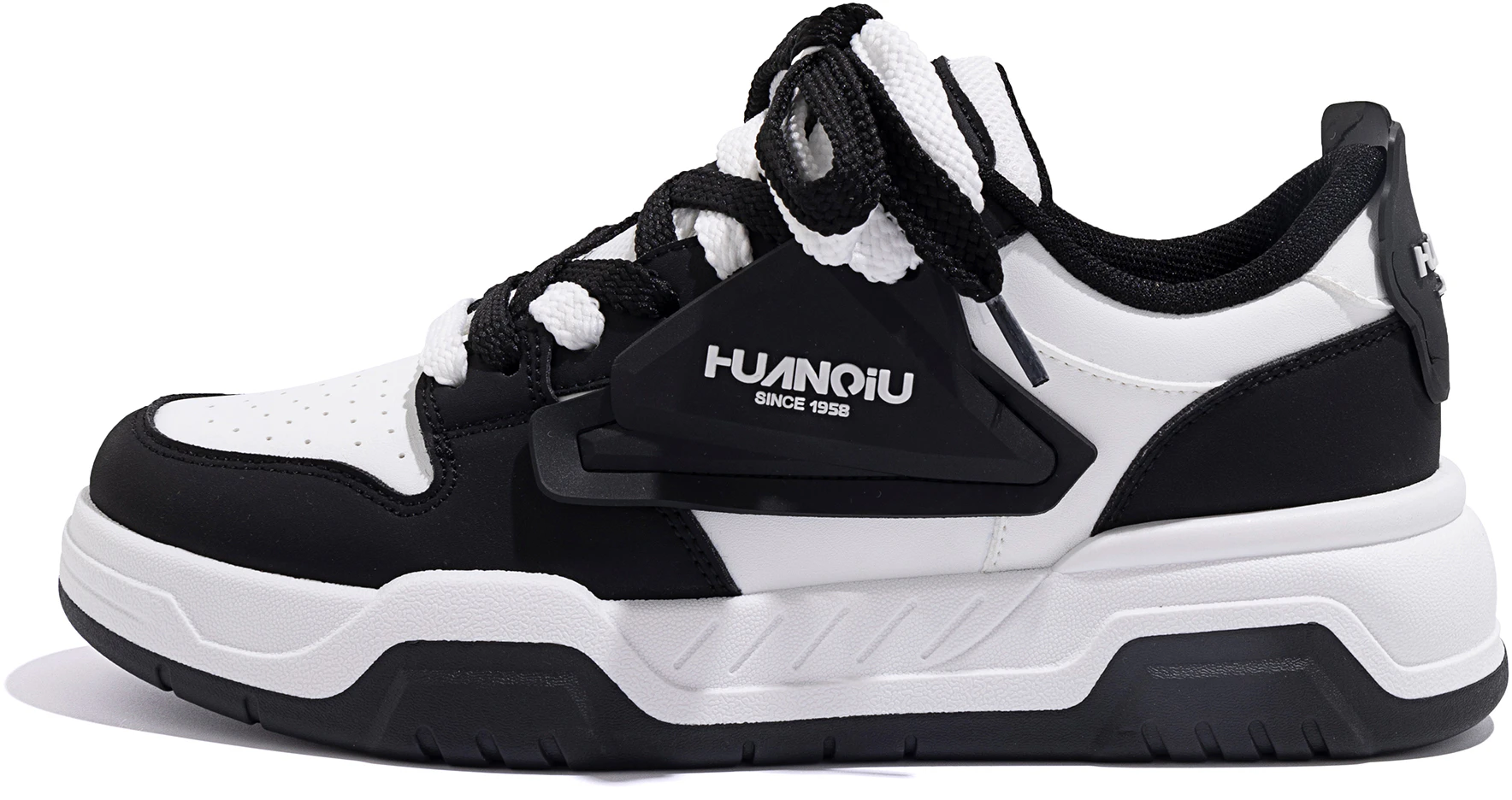 huanqiu-black-panda-shoes-casual-retro-korean-style-low-top-sneakers-zhq-hy-233-black-and-white