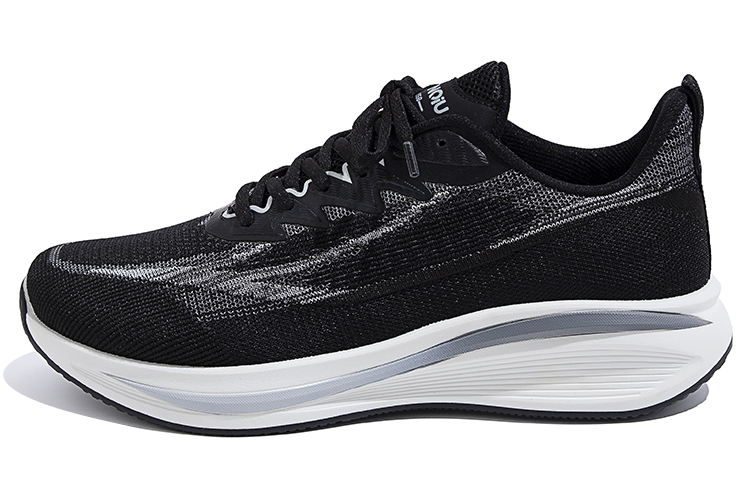 Huanqiu Low 'Black Essentials'