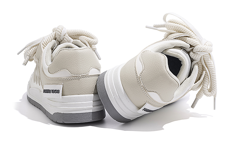 Purchase Huanqiu Low Top 'Cream Patchwork' zapatillas parche crema. ZHQ-HY136MW