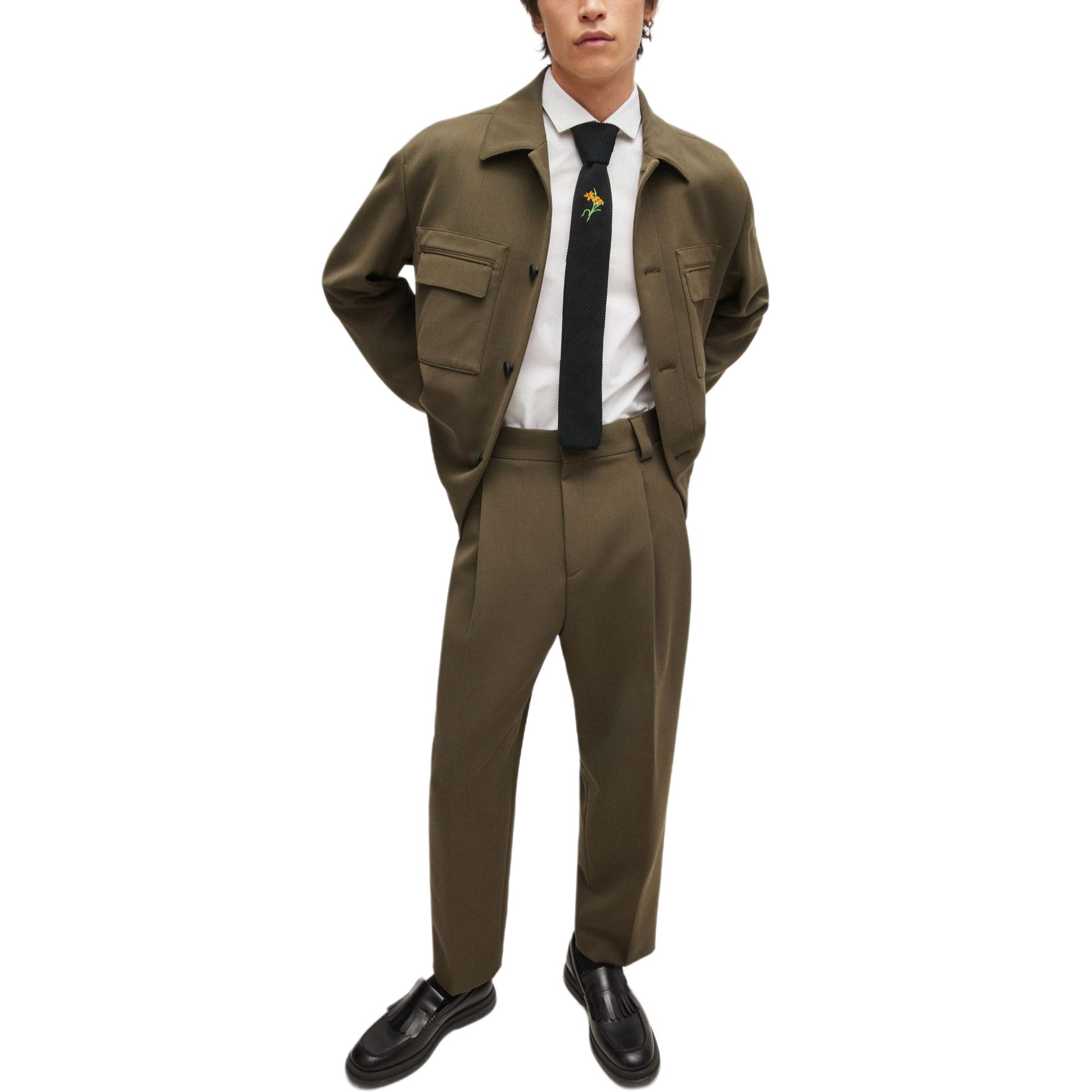 Lookbook HUGO BOSS 卡其色中腰修身休閒長褲。 50520374-257