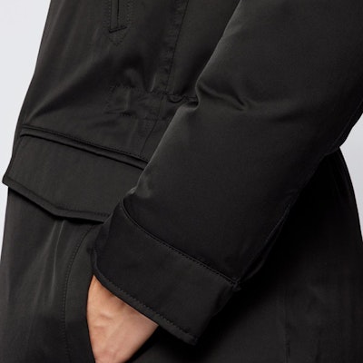 HUGO BOSS Chaqueta Acolchada con Capucha y Cremallera Negra. 50442364-001 Purchase HUGO BOSS Chaqueta Acolchada con Capucha y Cremallera Negra. 50442364-001