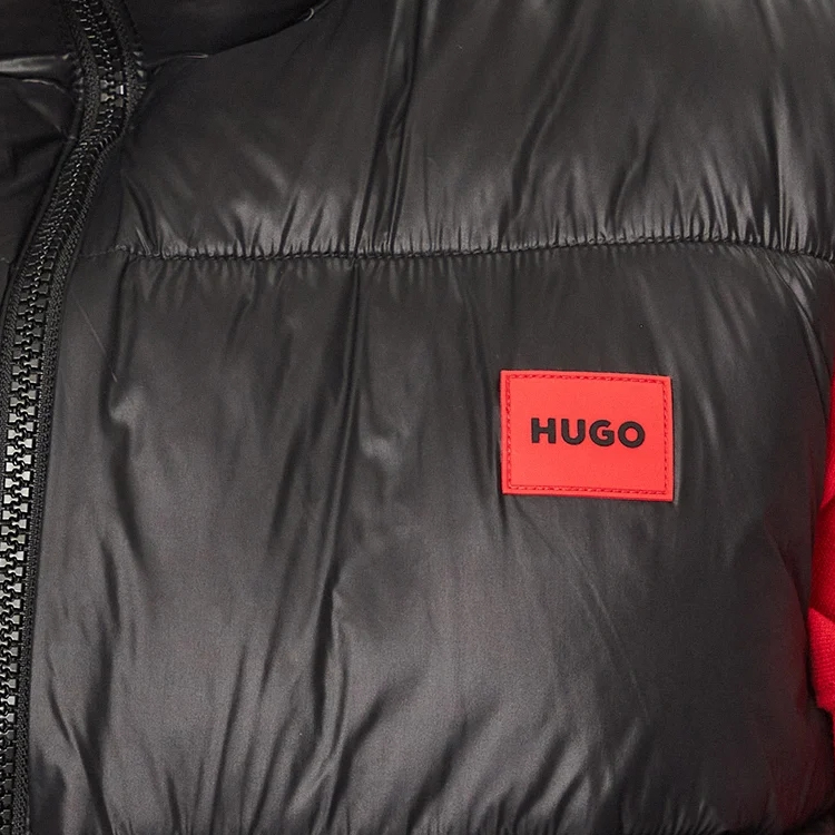 Details for 휴고 보스 블랙 솔리드 로고 패치 후드 베스트. 50503667-001