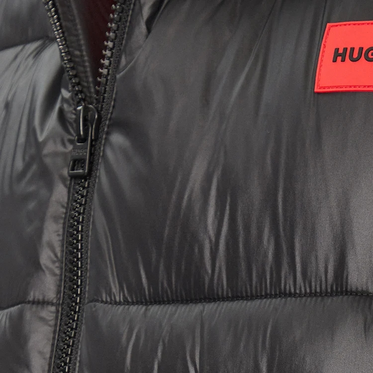 Sizing 휴고 보스 블랙 솔리드 로고 패치 후드 베스트. 50503667-001