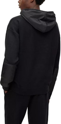 HUGO BOSS FW22 黑色連帽上衣大前口袋 50477375-001 Purchase HUGO BOSS FW22 黑色連帽上衣大前口袋 50477375-001