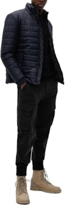 HUGO BOSS FW22 海軍藍輕便外套 帶標誌拉鏈與立領設計 50468719-405 Shop HUGO BOSS FW22 海軍藍輕便外套 帶標誌拉鏈與立領設計 50468719-405