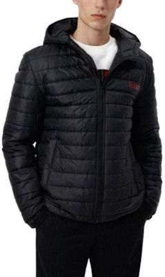 HUGO BOSS 2022秋冬男款黑色連帽夾克帶LOGO印花。 50474699-001 Lookbook HUGO BOSS 2022秋冬男款黑色連帽夾克帶LOGO印花。 50474699-001