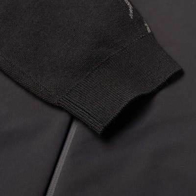 HUGO BOSS FW22 拼色 Logo 連帽拉鍊外套 黑色 50475211-001 4