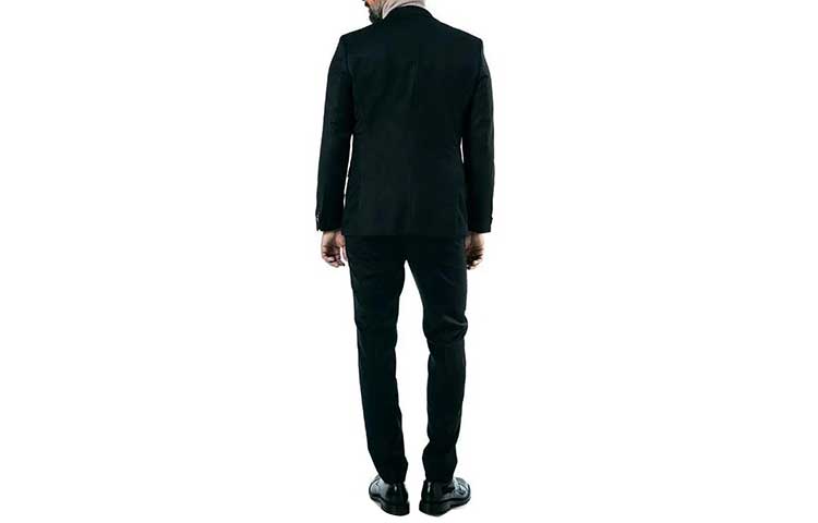 Lookbook HUGO BOSS FW23 Traje Negro Slim-Fit de Una Sola Botonadura. 50504571-001