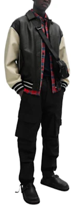 HUGO BOSS FW23 Jaket Kulit Varsity Hitam Logo Timbul Oversize Pria 50504408-001 Lookbook HUGO BOSS FW23 Jaket Kulit Varsity Hitam Logo Timbul Oversize Pria 50504408-001