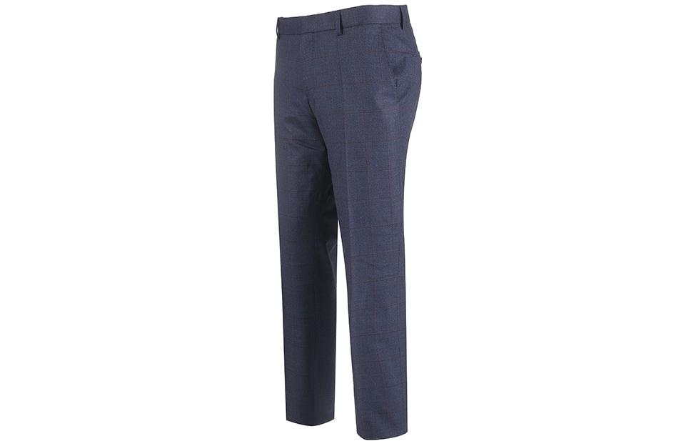 Sizing HUGO BOSS FW23 Traje Azul Marino Chaqueta de Solapa Cruzada y Pantalón Plisado. 50502524-404