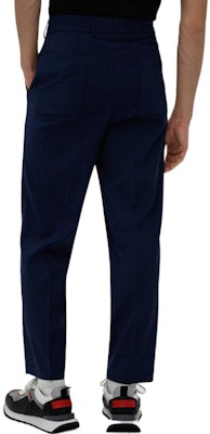 HUGO BOSS SS22 Slim Fit Navy Casual Pants with Trimmed Pockets. 50466026-430 Lookbook HUGO BOSS SS22 Slim Fit Navy Casual Pants with Trimmed Pockets. 50466026-430