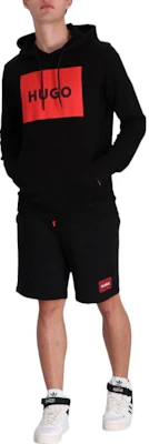 雨果博斯 SS23 拼色标志卫衣 - 黑色 50473168-001 Lookbook 雨果博斯 SS23 拼色标志卫衣 - 黑色 50473168-001