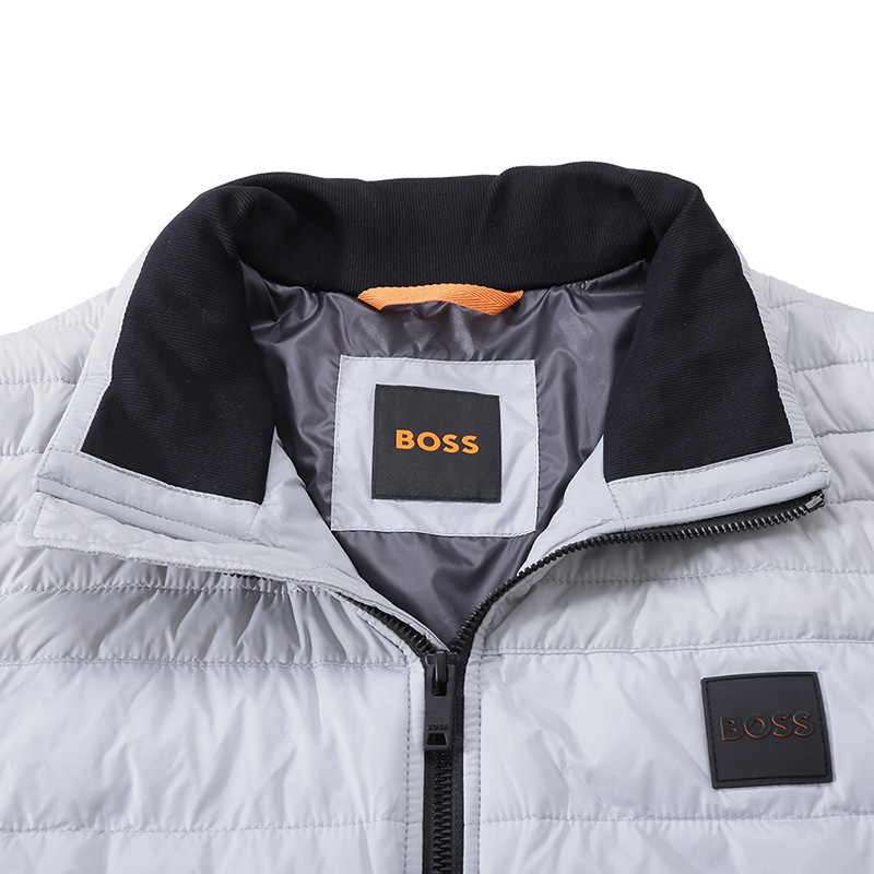 Shop 雨果博斯 SS24 徽标灰色轻便夹克马甲. 50496725-050