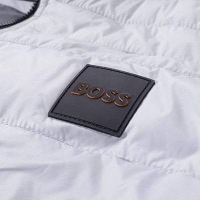 雨果博斯 SS24 徽标灰色轻便夹克马甲. 50496725-050 Sizing 雨果博斯 SS24 徽标灰色轻便夹克马甲. 50496725-050